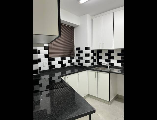 1.5 BEDROOM APARTMENT FOR SALE IN DURBAN CENTRAL